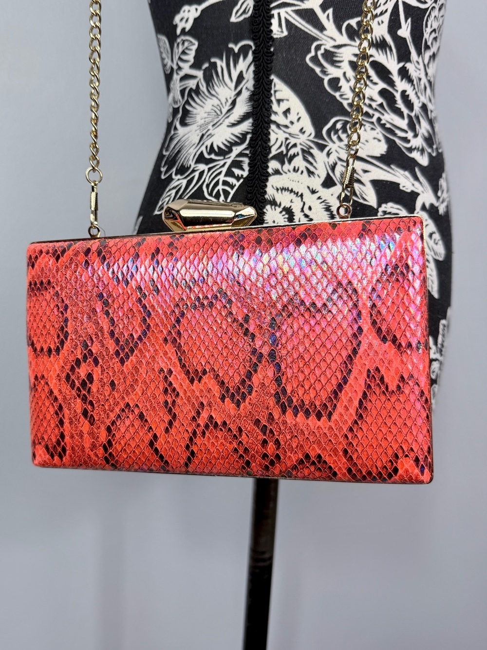 NWT Nina Aurora neon coral multi snakeprint snap close clutch size small